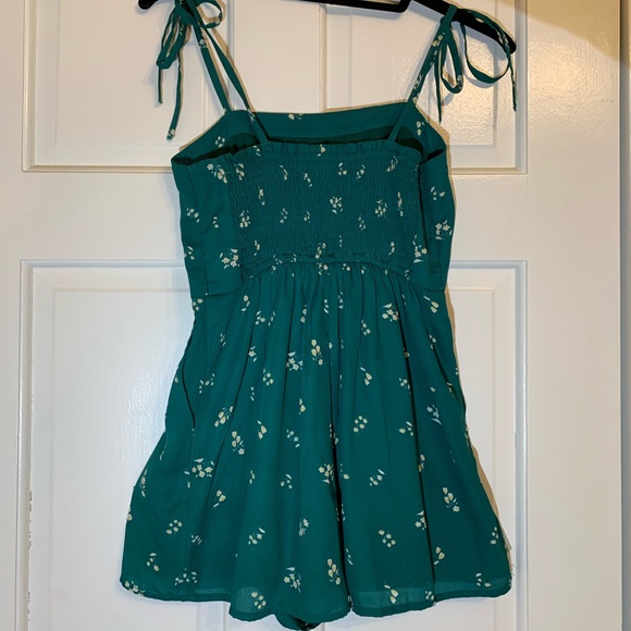 Abercrombie Green Romper - Picture 2 of 2